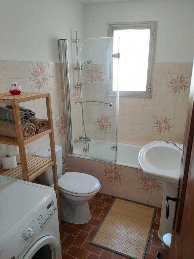 Charmant appartement au cœur du village Tourrettes-sur-Loup Extérieur photo
